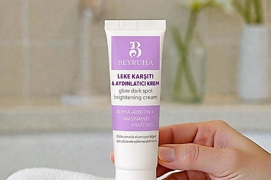 Leke Karşıtı ve Aydınlatıcı Krem